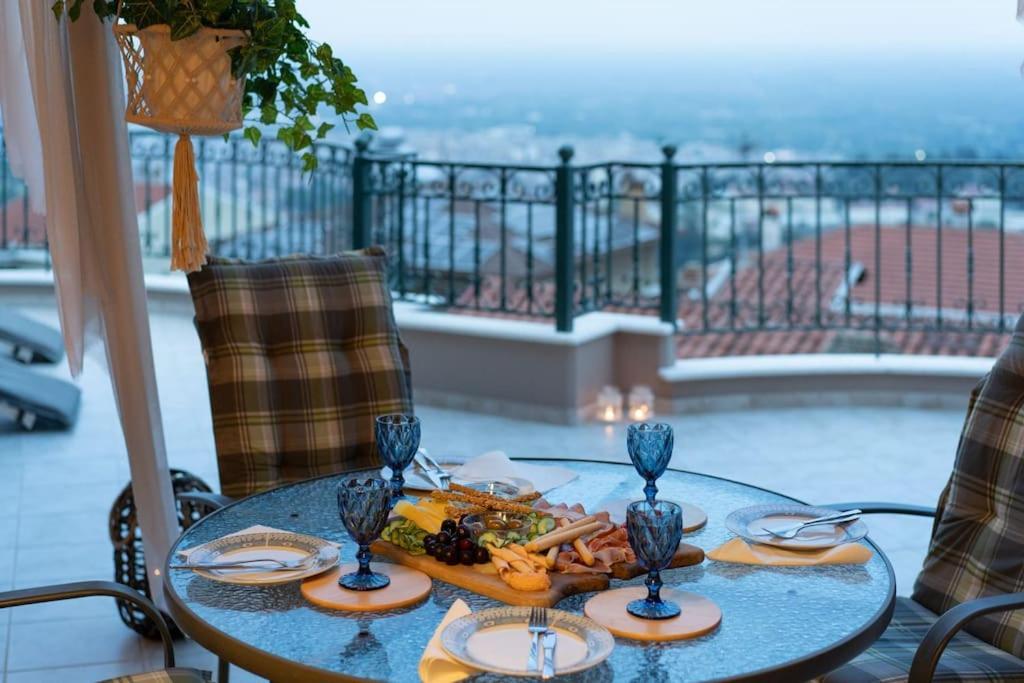 Apartamento Amazing View With Huge Balcony Veria  Exterior foto