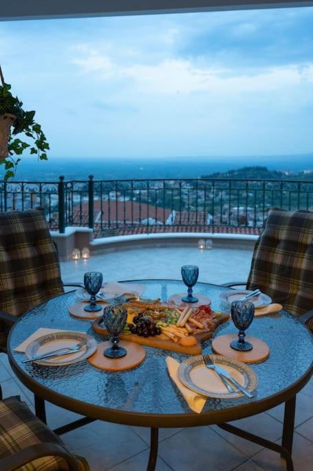 Apartamento Amazing View With Huge Balcony Veria  Exterior foto